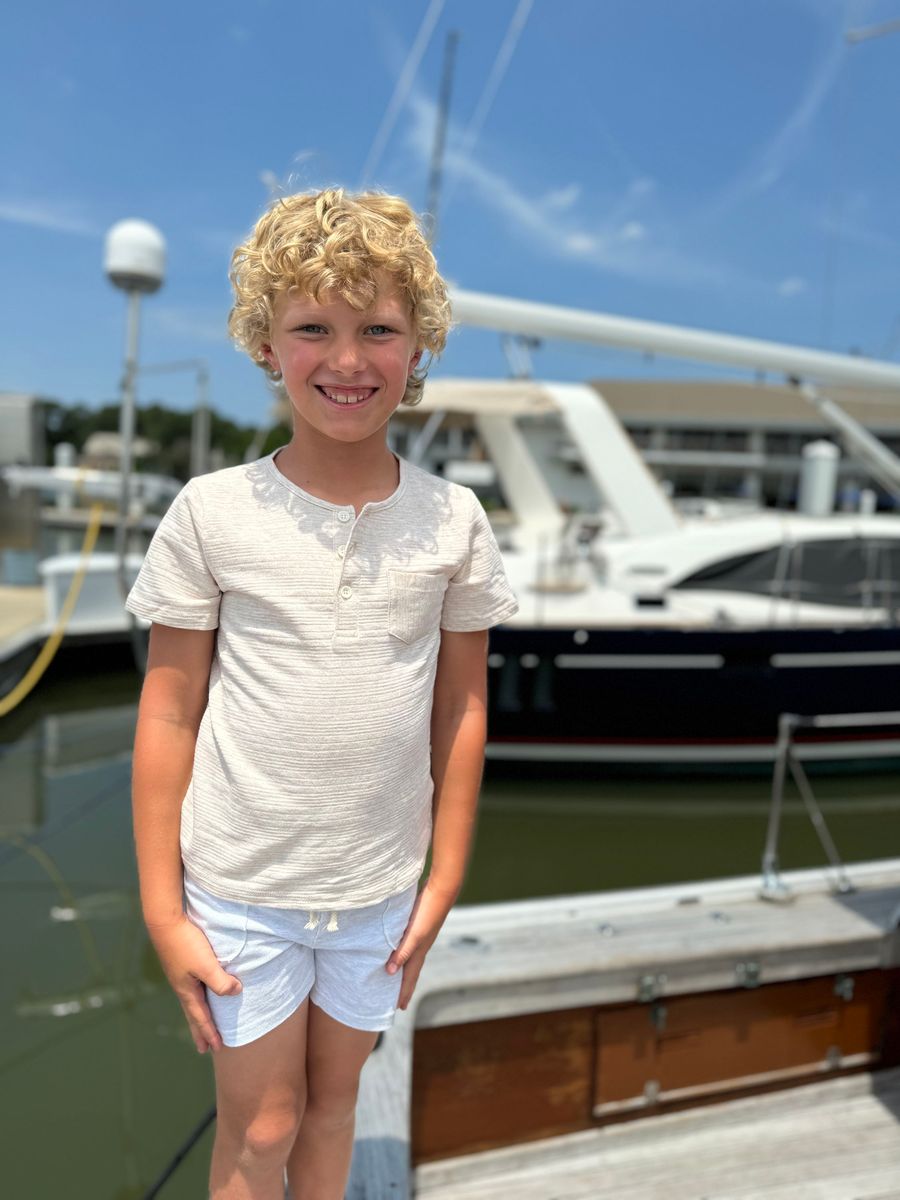 Me & Henry Dodger Henley – Beige