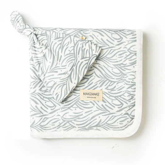 Makemake Organics Organic Swaddle Blanket & Hat Set – Waves 40"X40"