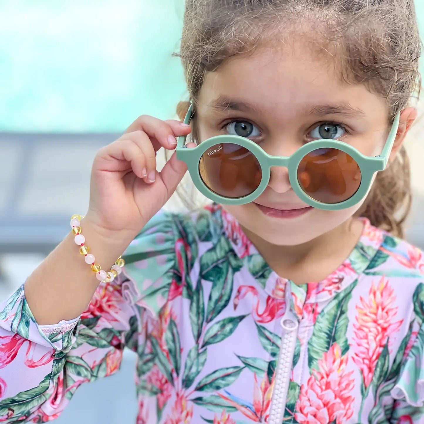 Ali and oli mint green round sunglasses