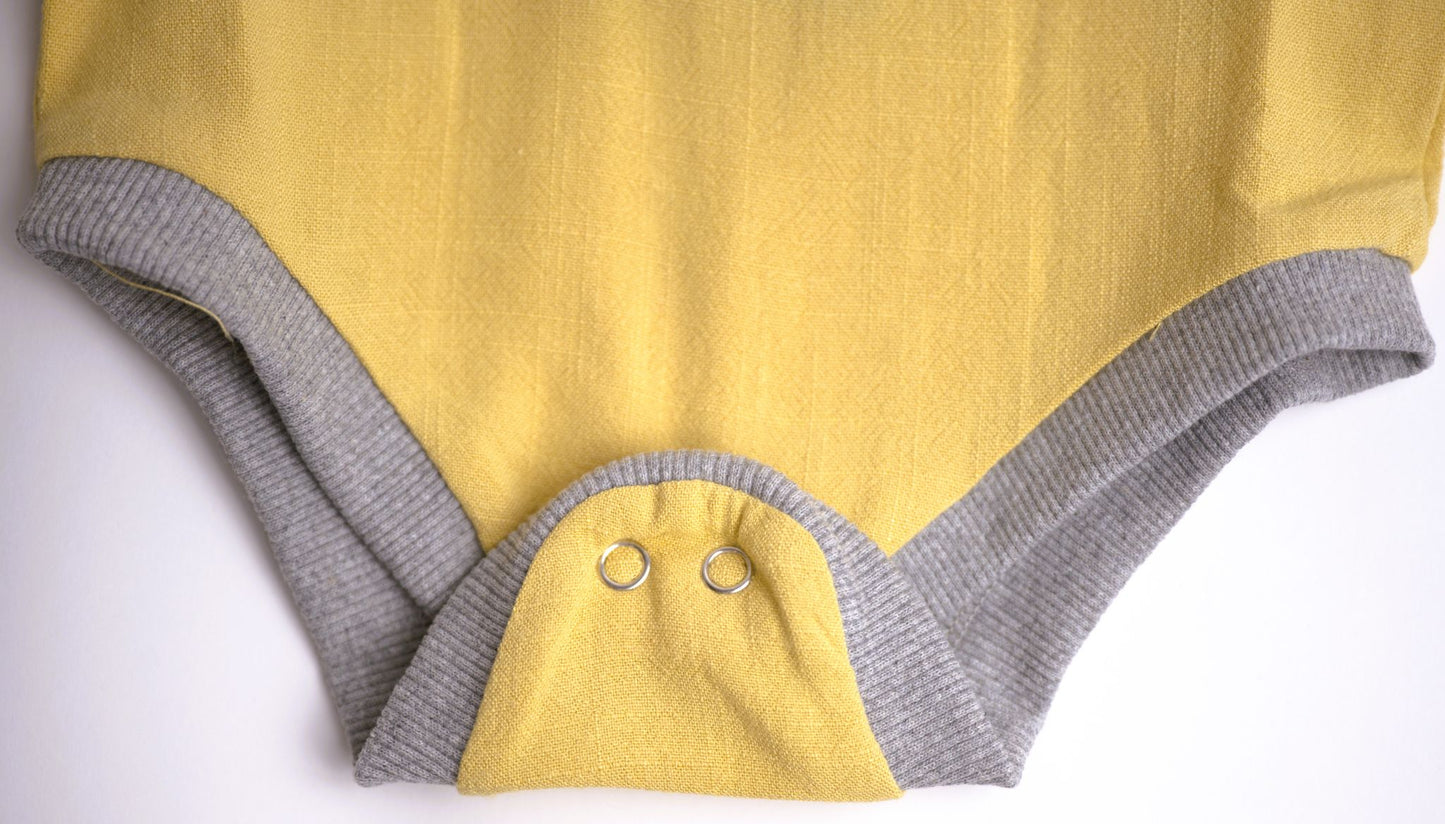 Me & Henry Jasper Woven Onesie – Gold