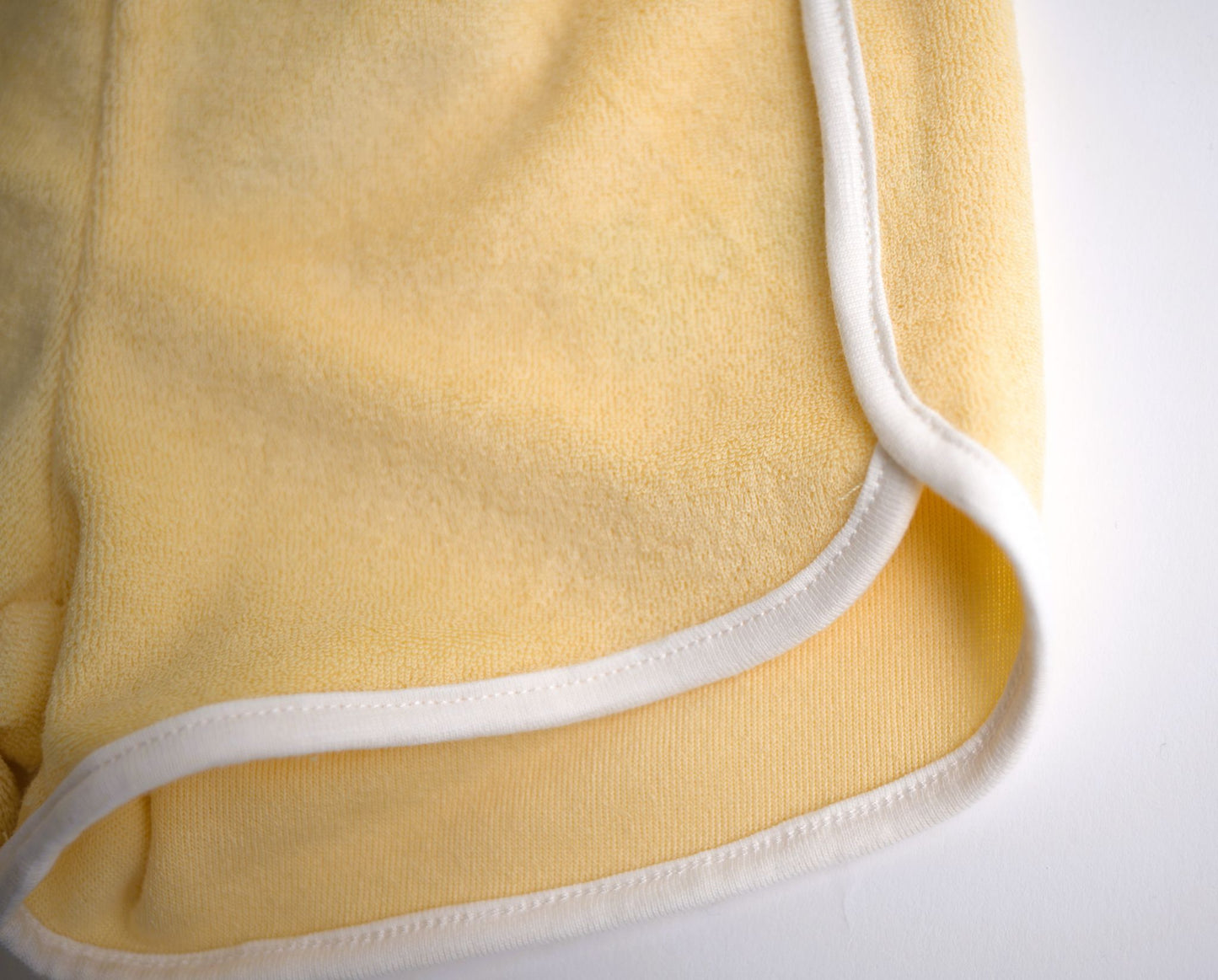 Vignette Indy Shorts – Yellow