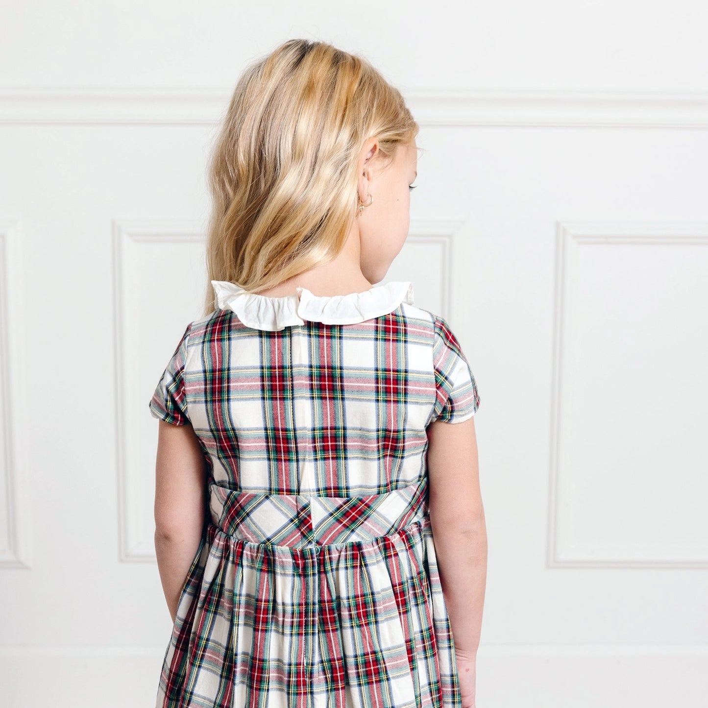 Hope and Henry Ruffle Collar Organic Party Dress – Ivory Holiday Tartan