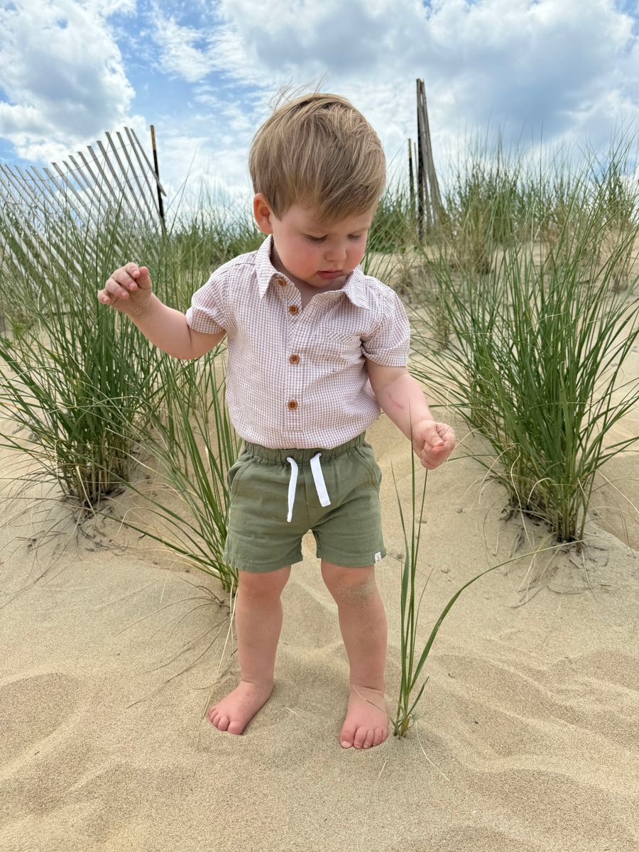 Me & Henry Hugo Twill Shorts - Khaki