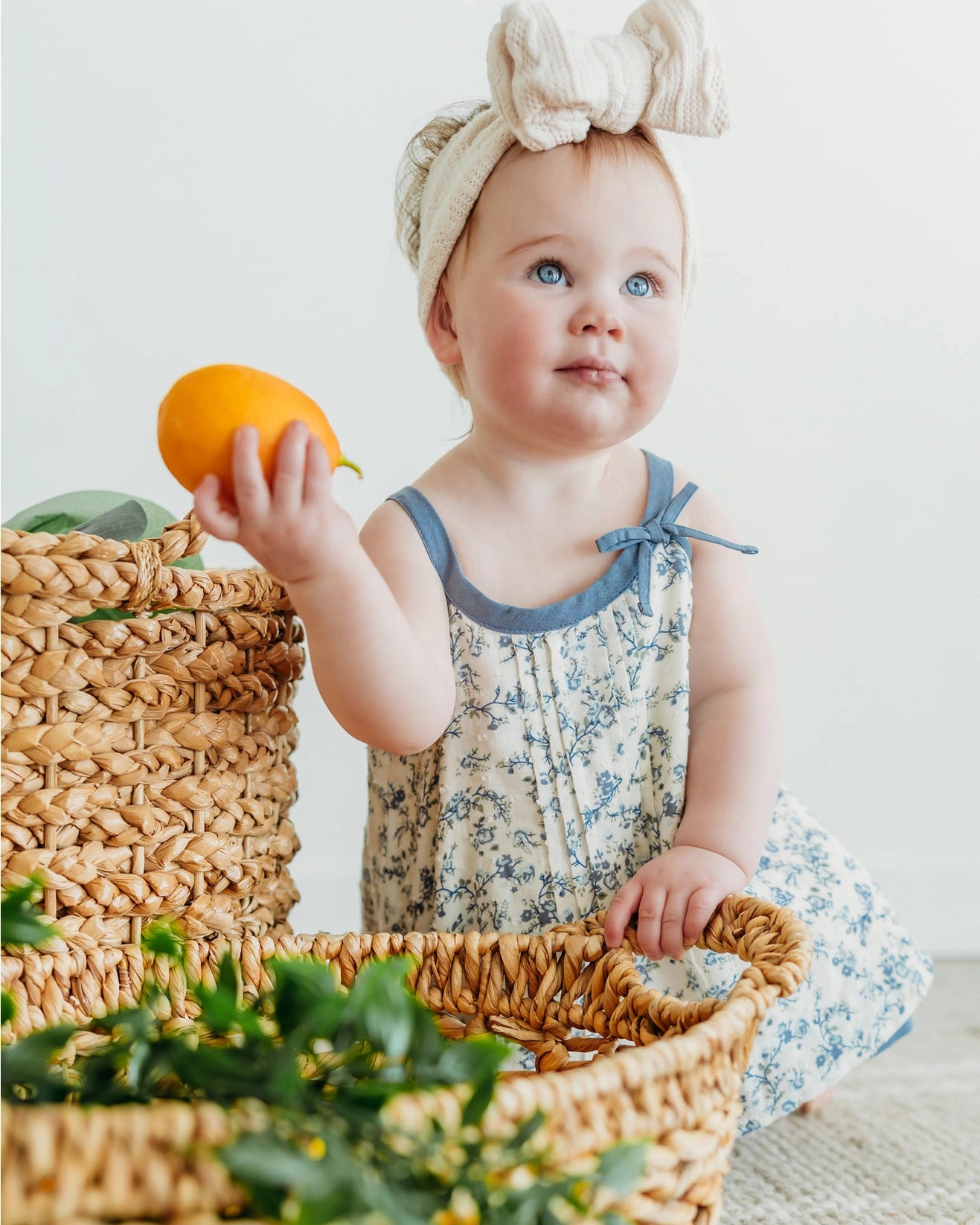 Viverano Organics Lyla Floral Muslin Baby Dress & Bloomer (Organic Cotton) – Navy Ditsy Floral