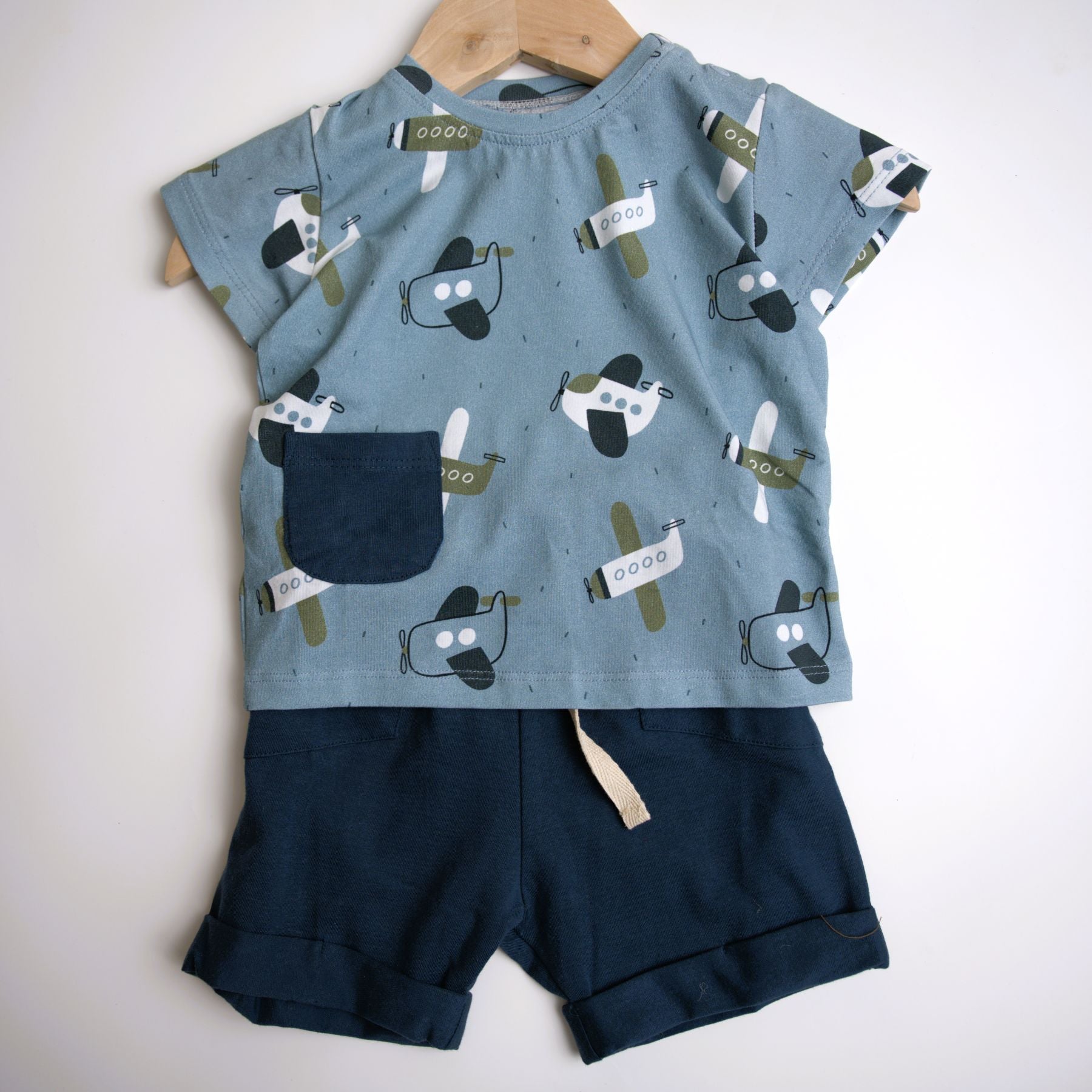 viverano organics children's navy two piece shorts and short sleeve shirt planes