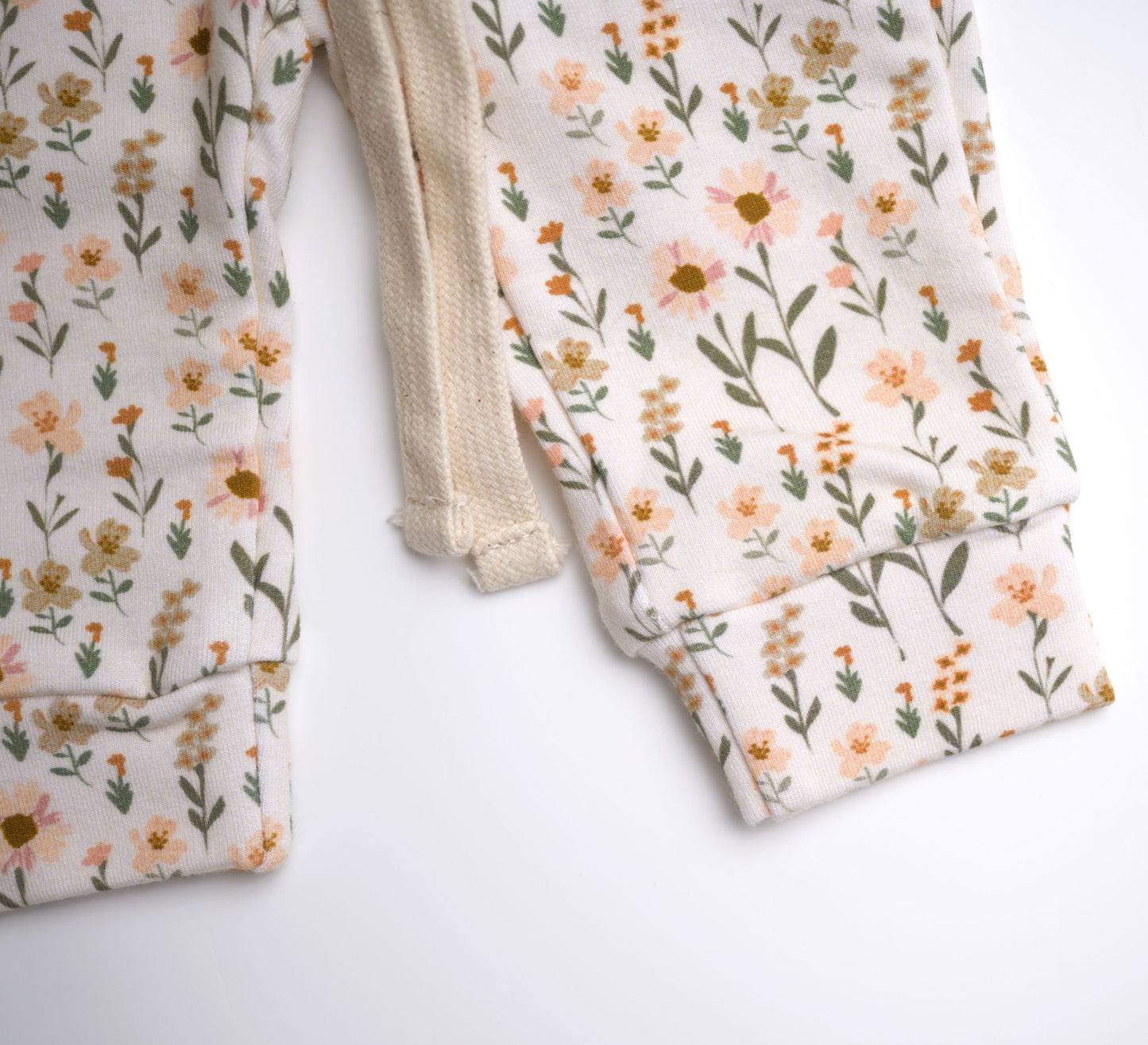 babysprouts, daisy, floral, joggers, sweatpants, pockets, girl, toddler
