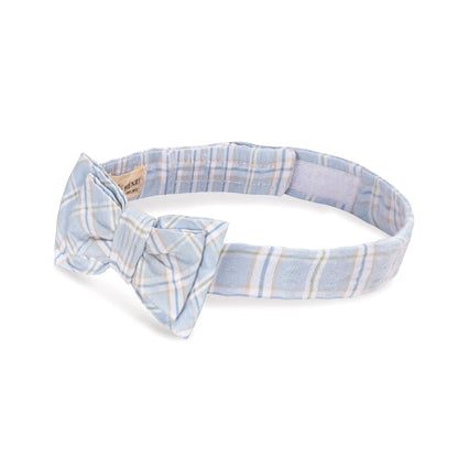 left view of Adjustable boys seersucker bow tie made of 100% organic cotton by Hope and Henry.