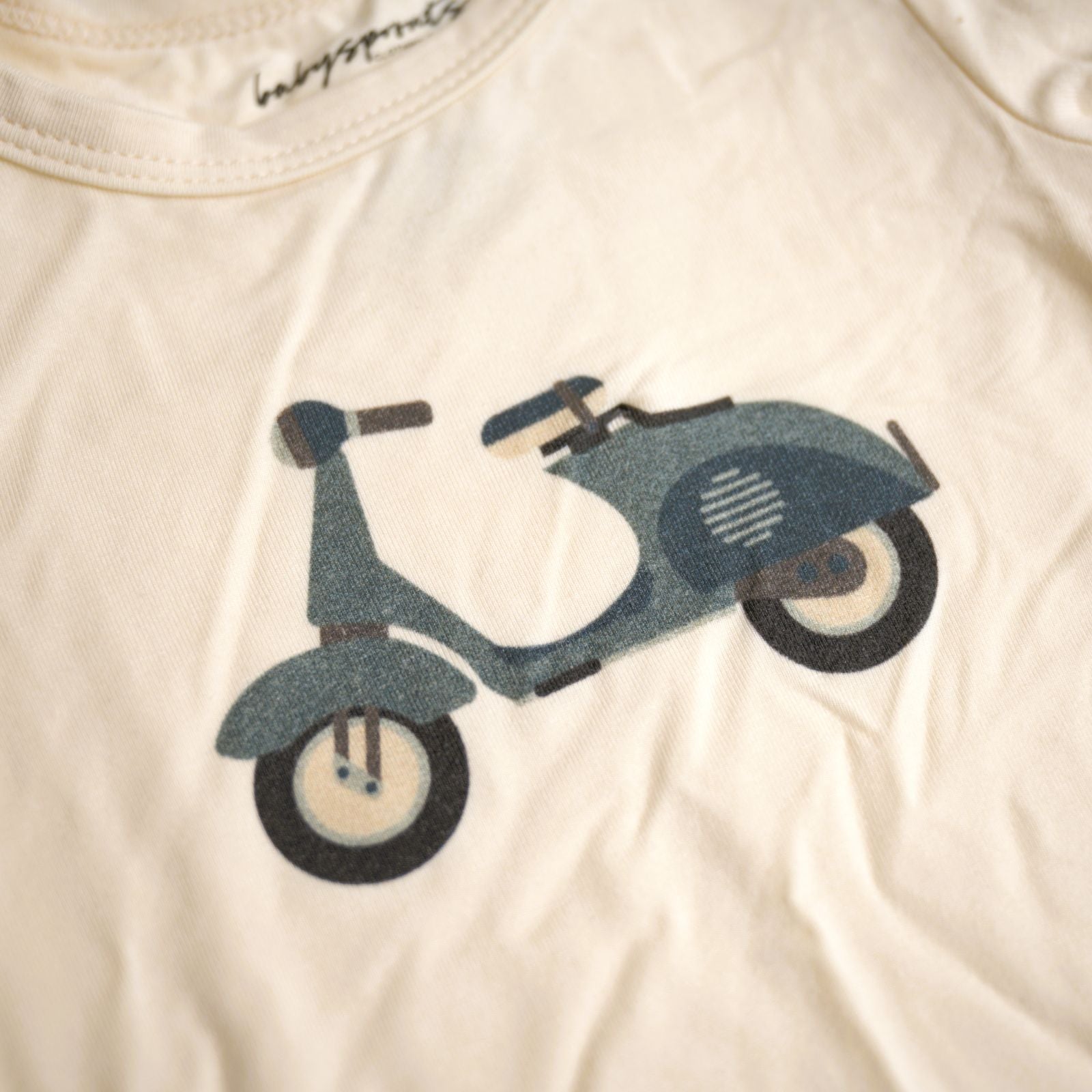 bamboo cotton, boy, long sleeve, t-shirt, white scoooter