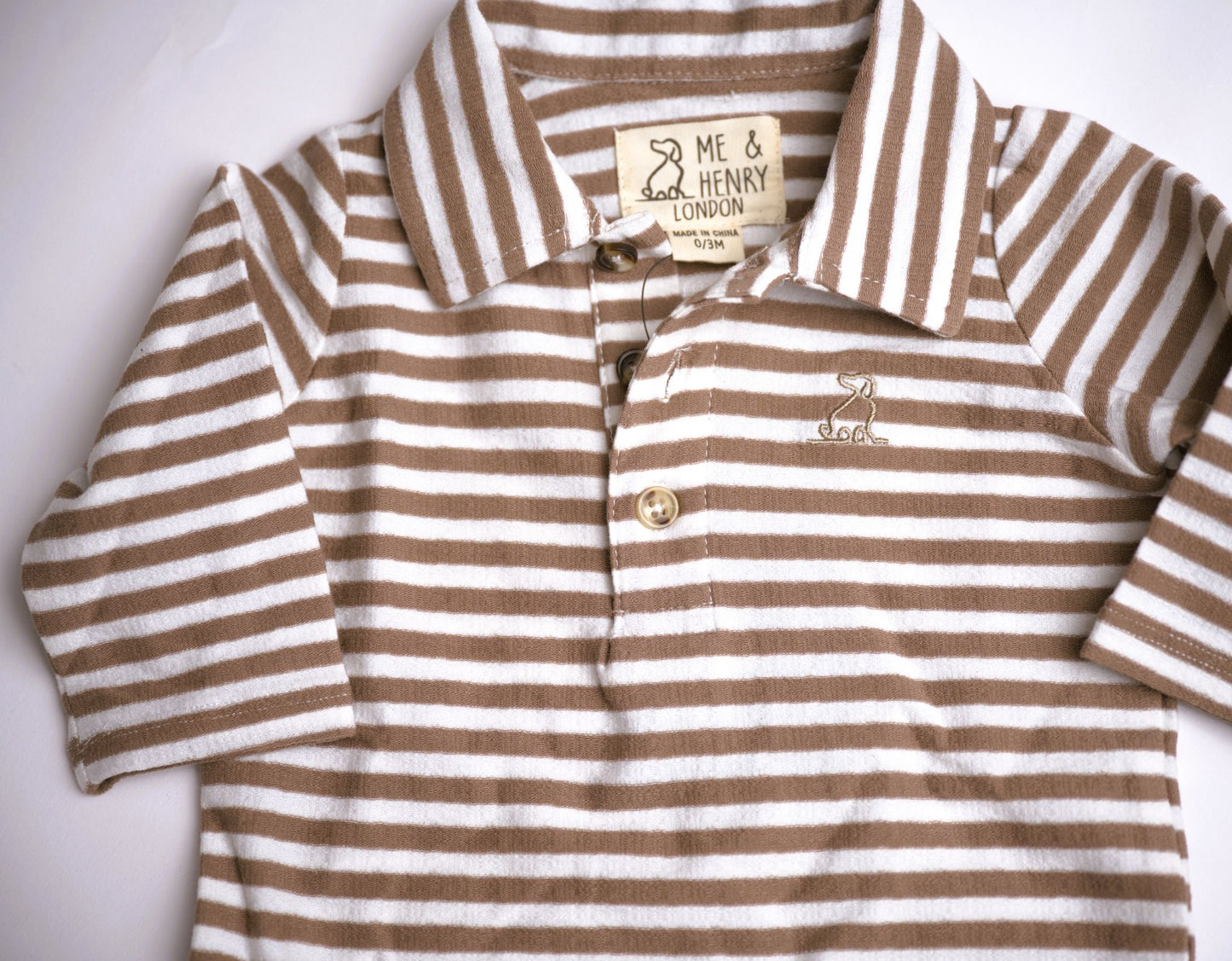 Me & Henry Seymour Polo Onesie – Tan/White