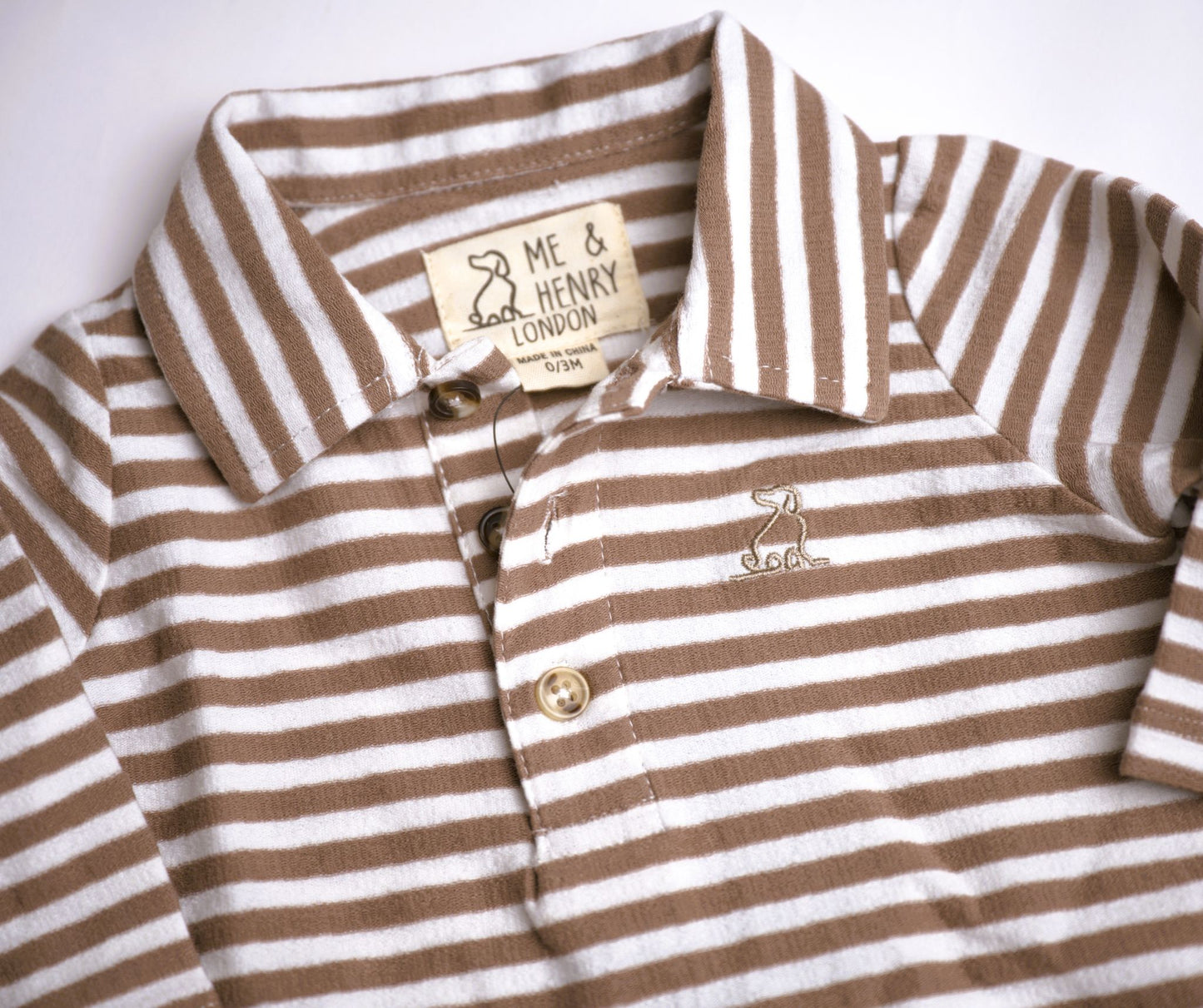 Me & Henry Seymour Polo Onesie – Tan/White